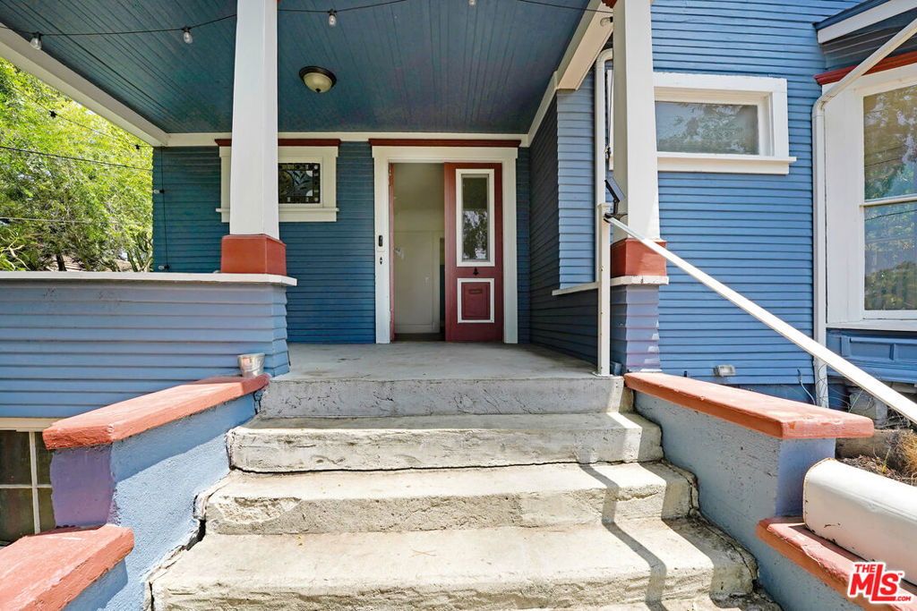 1557 Curran Street