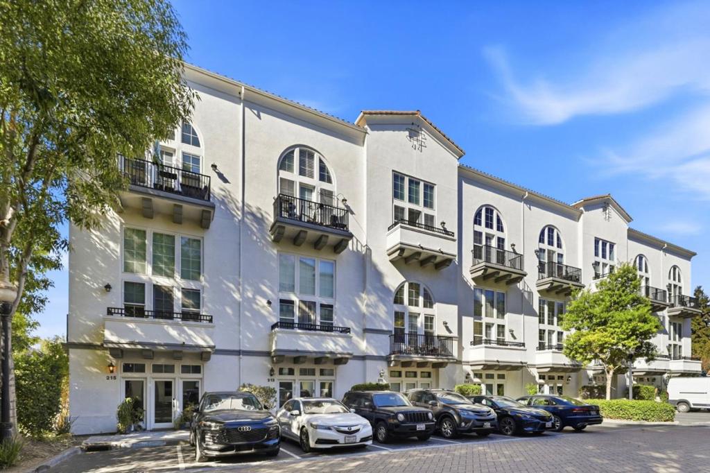 20 Ryland Park Drive 207