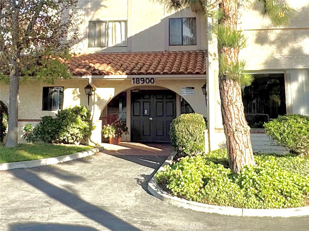 18900 Delaware Street 352