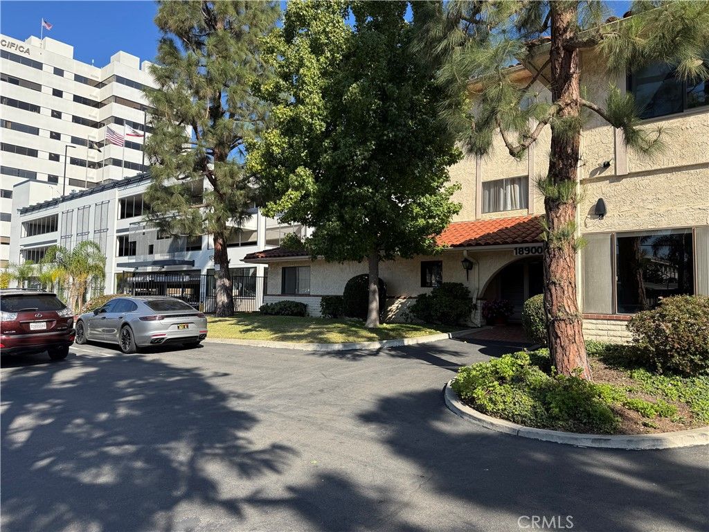 Photo of 18900 Delaware Street #352, Huntington Beach, CA 92648 (MLS # OC25250543)