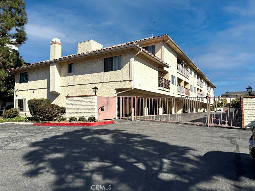 Photo of 18900 Delaware Street #352, Huntington Beach, CA 92648 (MLS # OC25250543)