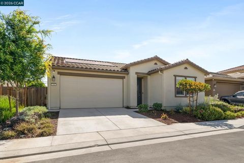 Photo of 540 Vanek Dr. DR, Oakley, CA 94561 (MLS # 41134214)