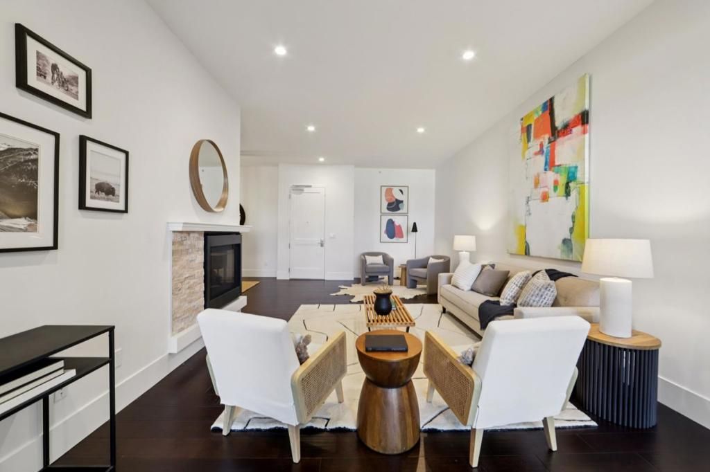 Photo of 600 El Camino Real #211, Belmont, CA 94002 (MLS # ML82043134)