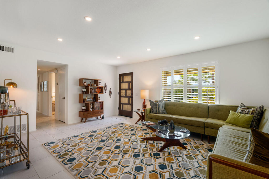 Casa De Oro - Residential