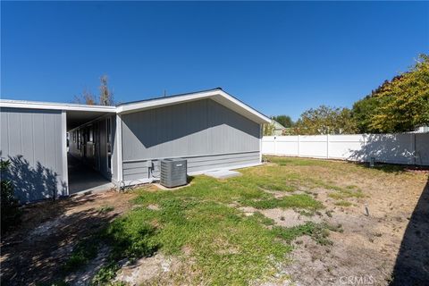 Tiny photo for 4 Dove Court, Paso Robles, CA 93446 (MLS # NS26007099)