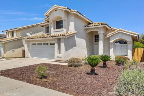 Photo of 661 La Cumbre CIR, Corona, CA 92879 (MLS # IG26188803)