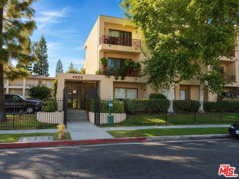 Photo of 6825 Alabama Avenue #311, Canoga Park, CA 91303 (MLS # 26985145)