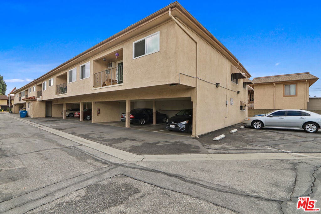 11605 Downey Avenue