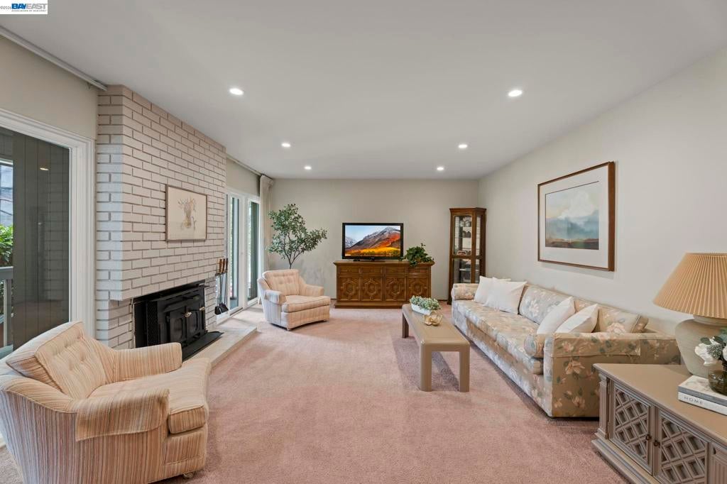 3801 Fleetwood Drive