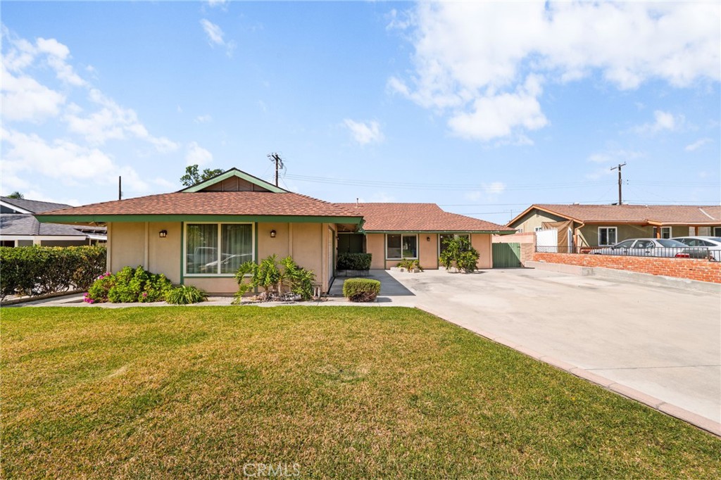 9766 Kimberly Avenue