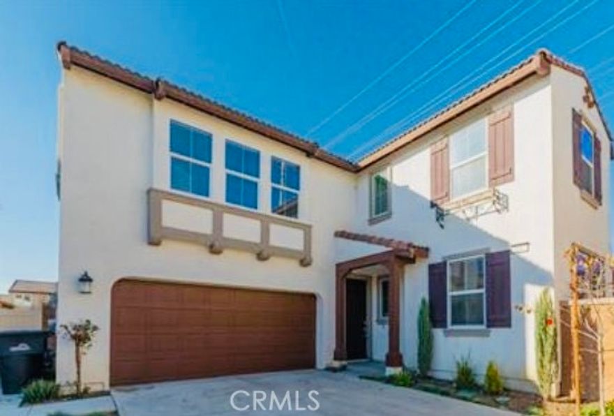 Beautiful Single-Family Home located in a very desirable Ontario Ranch Area. It contains 4 bedrooms, 4 bathrooms and was built in 2018. END UNIT, light and airy, open floor plan is ideal for gatherings and entertainment! The kitchen is a chef’s delight with beautiful, upgraded granite counters and stainless-steel appliances including range, oven and microwave oven. There is a center island with space for casual dining. A guest bedroom suite is conveniently located on the first floor. Upstairs there is an open/huge loft area ideal for an upstairs office/media room/playroom. Additionally there are 3 upstirs bedrooms including a master bedroom suite with a large bathroom. There is a direct access two-car garage, driveway and backyard.

 Great community amenities include community pool, spa, clubhouse and park. Close to shopping, Ontario Mills Mall, easy FWY15 and FWY60 access. Must see!