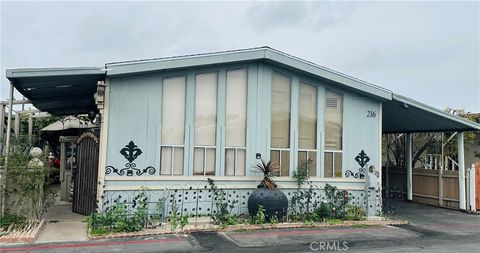 216 Emerald Santa Ana CA 92703