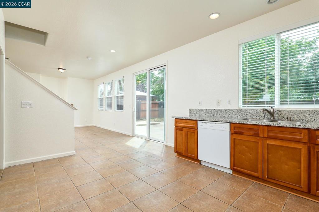 7690 Roosterfish Way