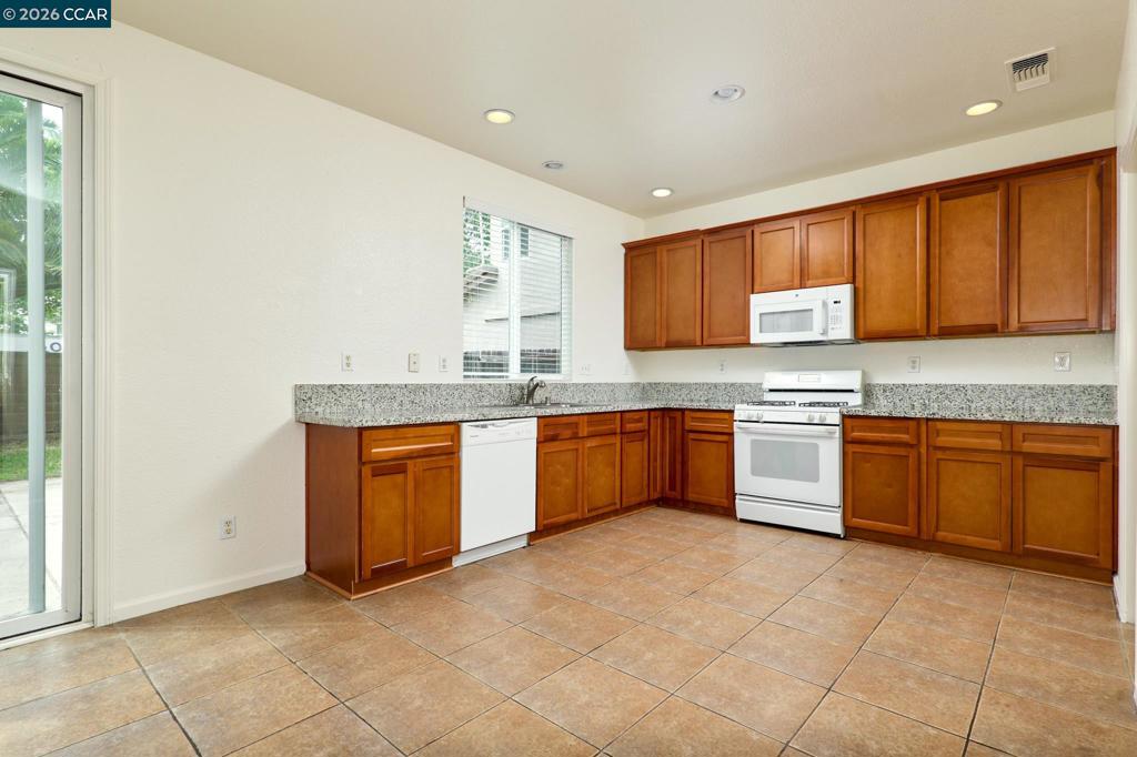7690 Roosterfish Way
