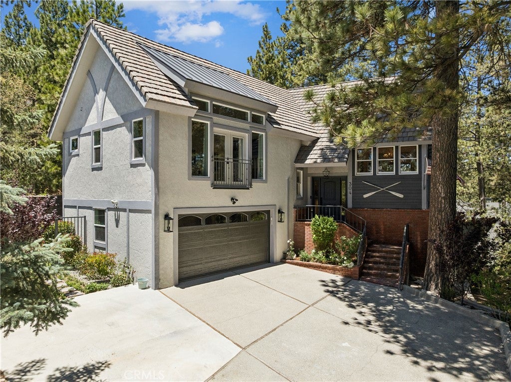 304 Lake Knoll Drive