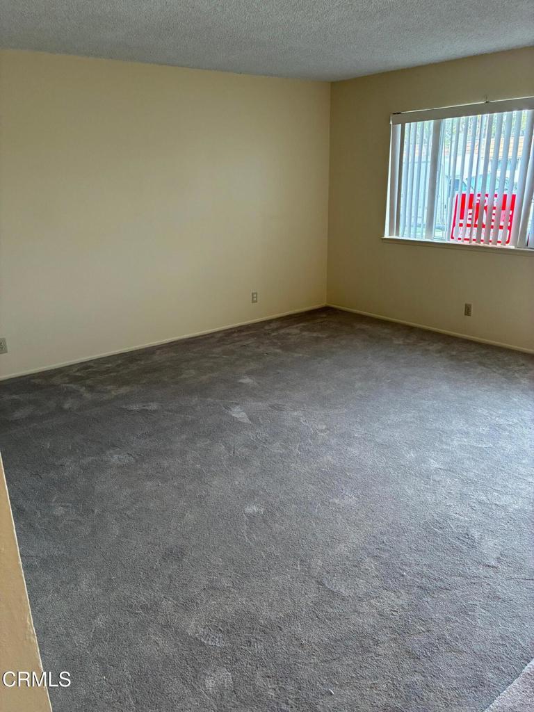 702 W Hemlock Street