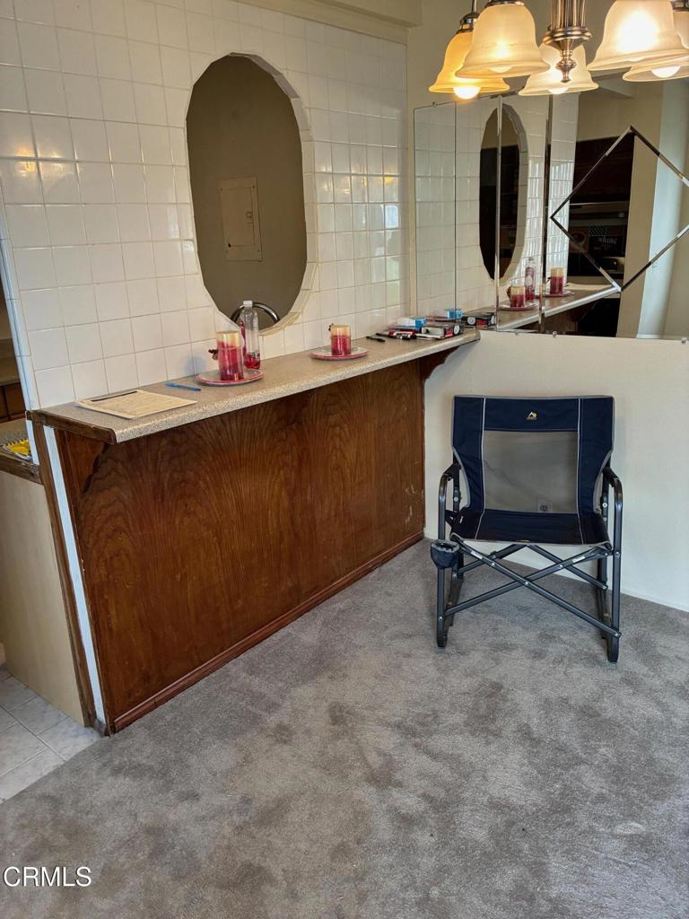 702 W Hemlock Street