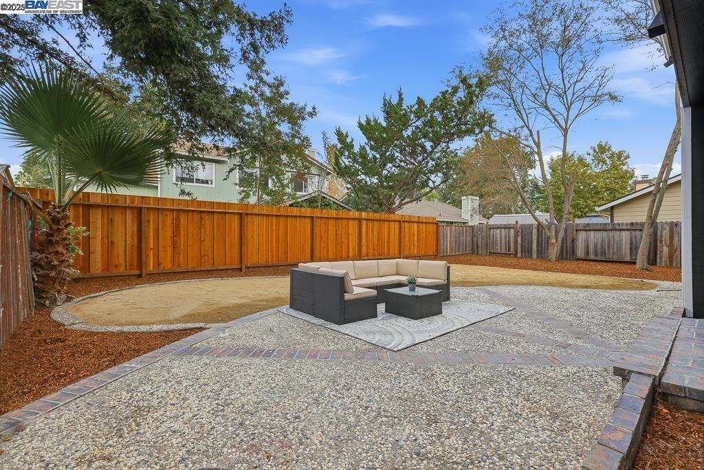 BRENTWOOD - Residential