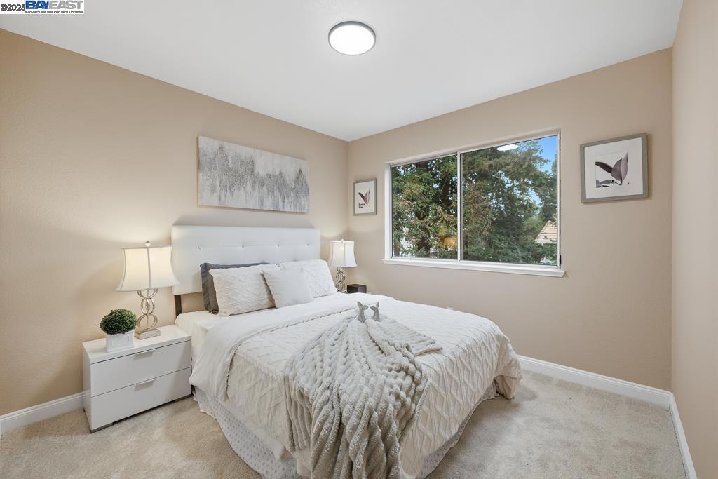 BRENTWOOD - Residential