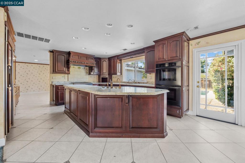 ST. FRANCES PARK - Residential