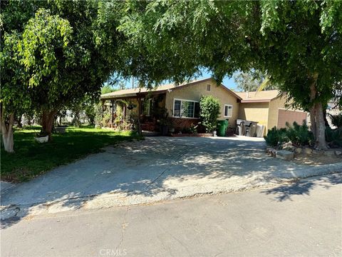 Photo of 19107 Lyle Avenue, Corona, CA 92881 (MLS # IV26060604)