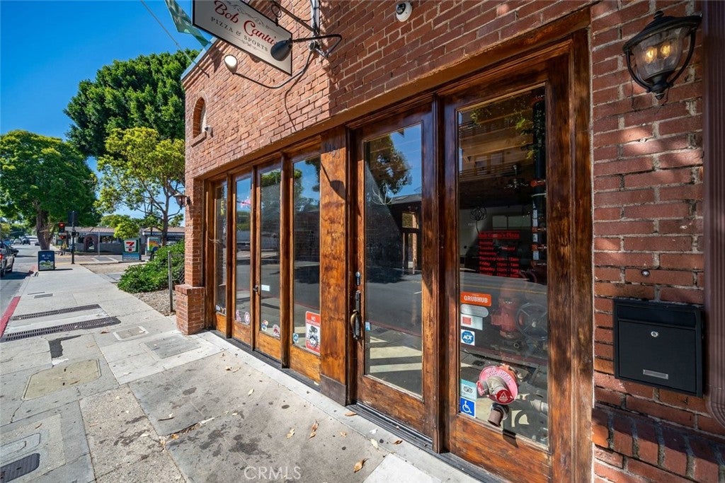1131 Broad