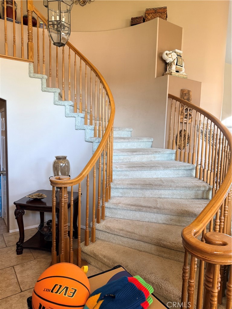 6614 Manzanita Court