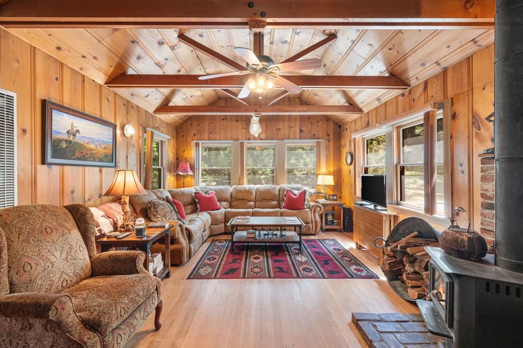 Photo of 54955 Strong Drive, Idyllwild, CA 92549 (MLS # 219146551DA)