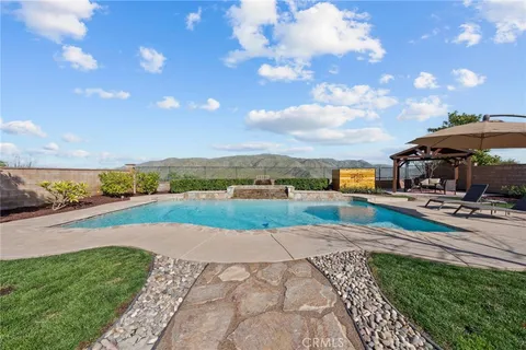 25620 Spicewood St, Corona, CA 92883 - MLS#: IG26029050