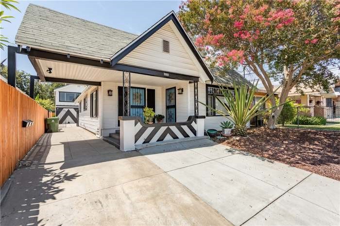1003 Calzona Street