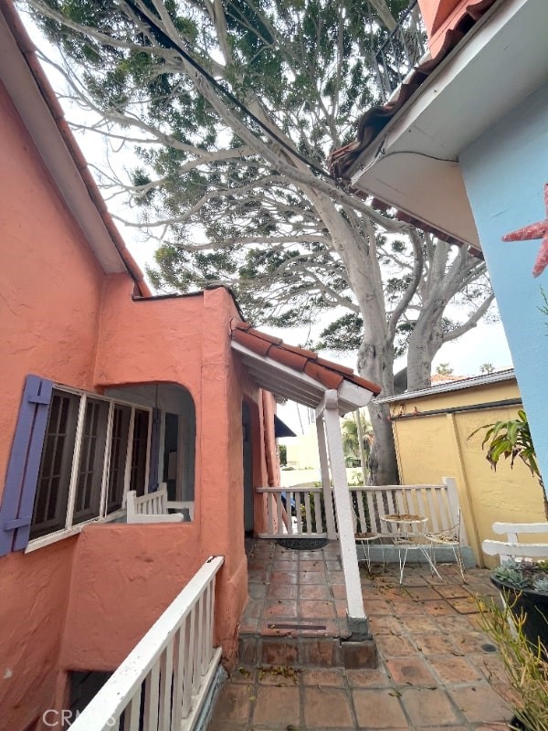 Main Beach (BCH) - Residential Lease