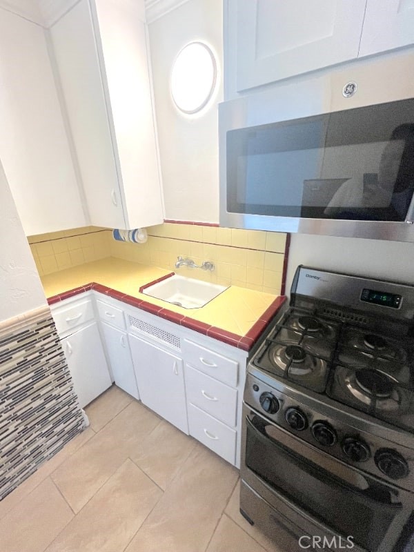 Main Beach (BCH) - Residential Lease