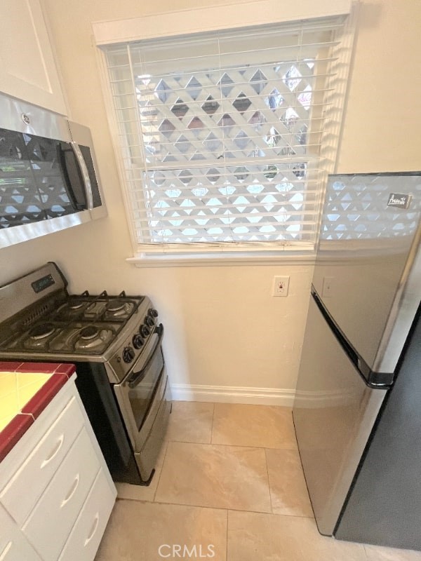 Main Beach (BCH) - Residential Lease