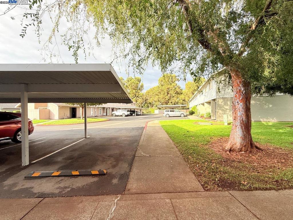 PARKWAY - Residential