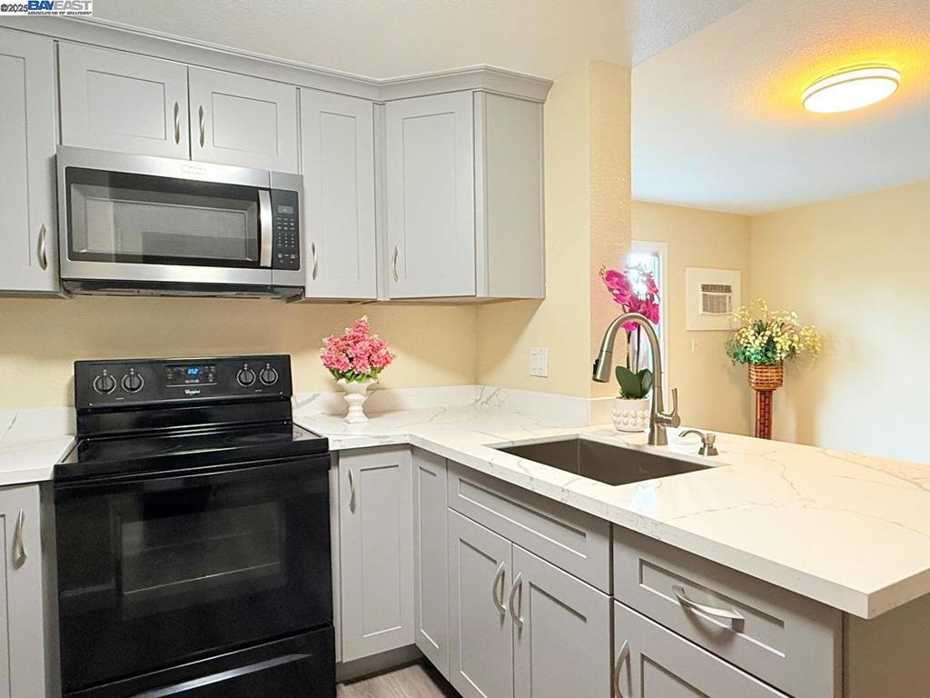 PARKWAY - Residential