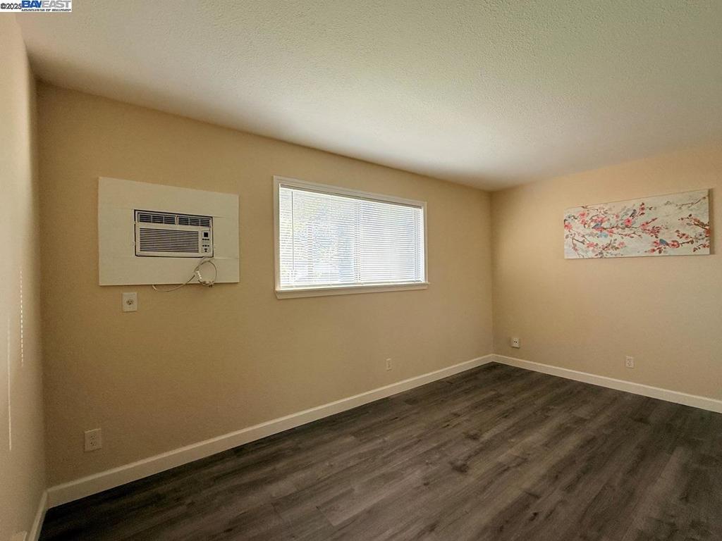 PARKWAY - Residential