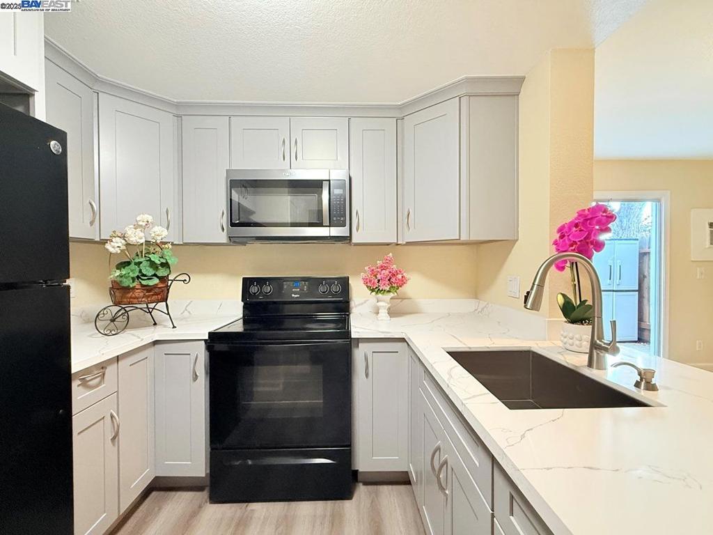 PARKWAY - Residential