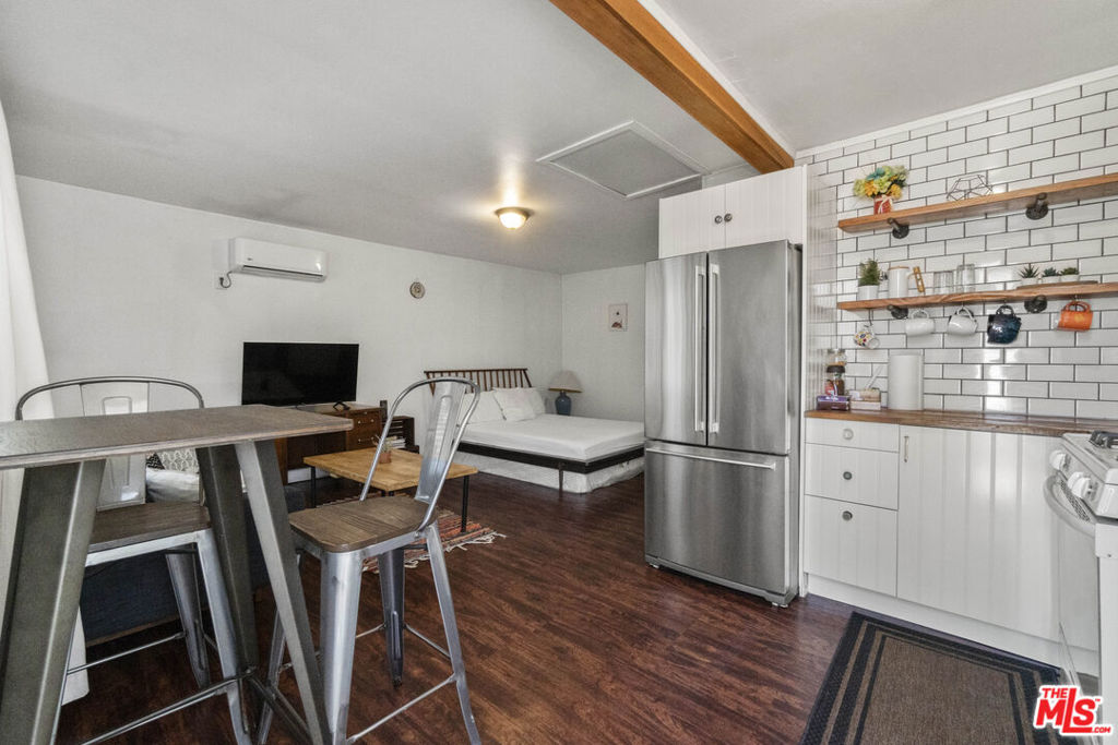1414 W 54th Street