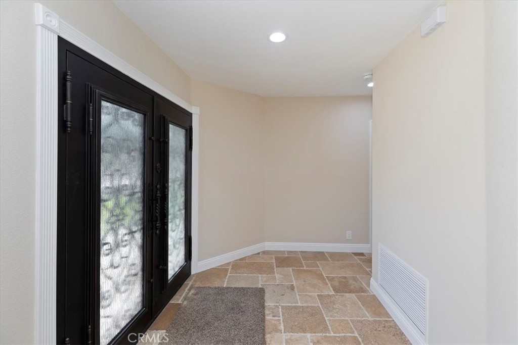 1730 Sunny knoll