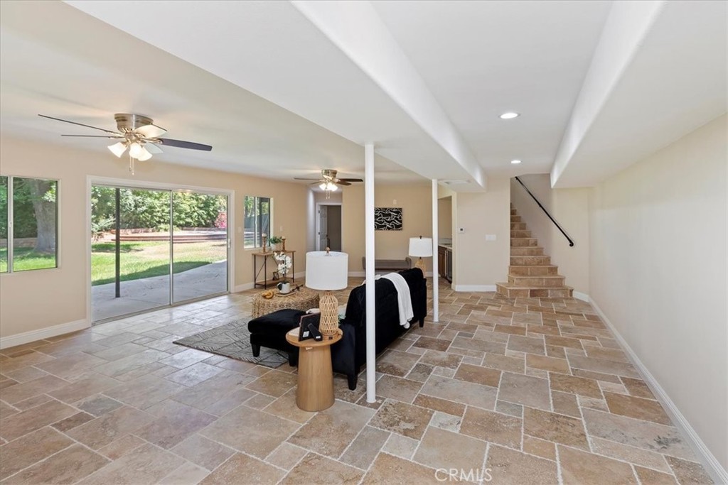 1730 Sunny knoll