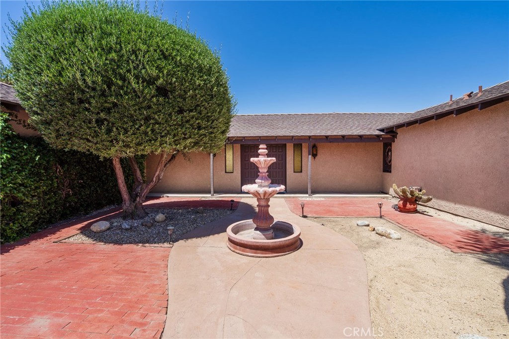 44940 Viejo Drive