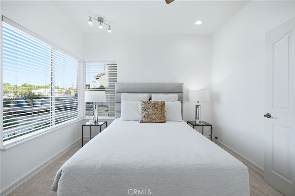 Spinnaker Bay (SY) - Residential