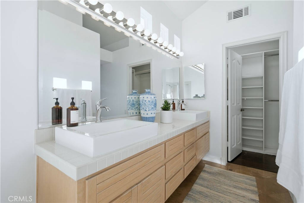 Spinnaker Bay (SY) - Residential