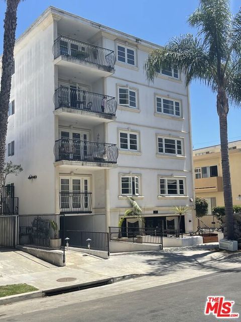 Photo of 11842 Darlington Avenue #202, Los Angeles, CA 90049 (MLS # 24405383)