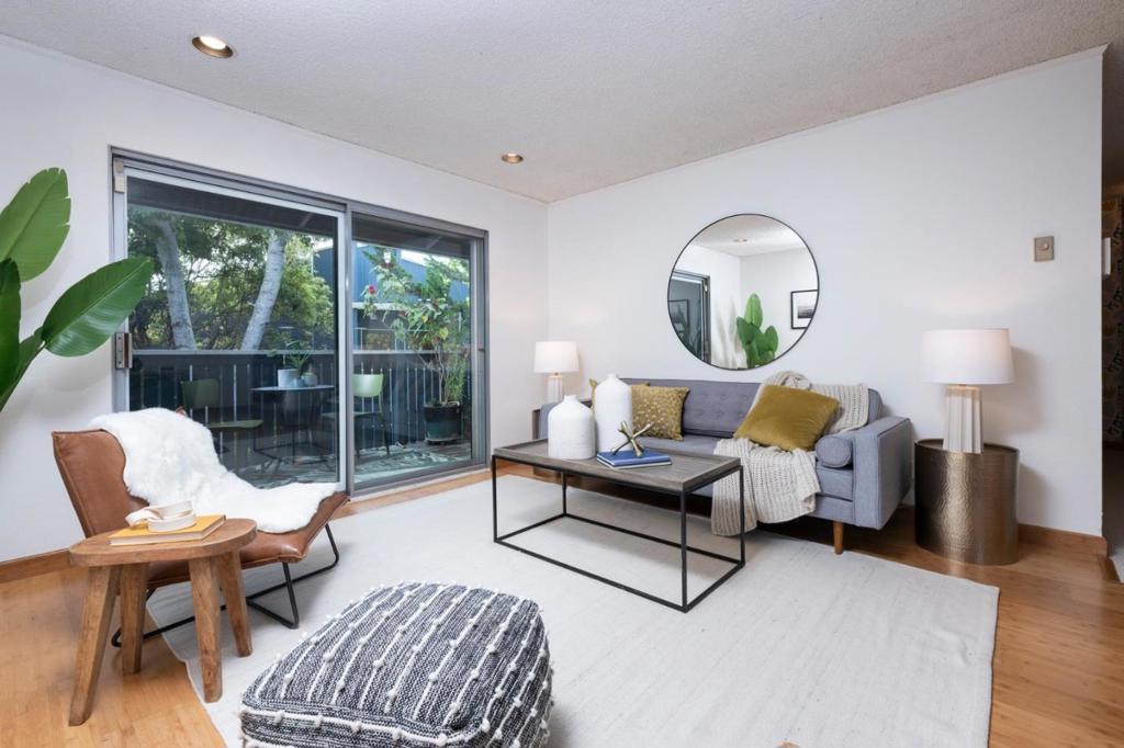 125 Piccadilly Place H