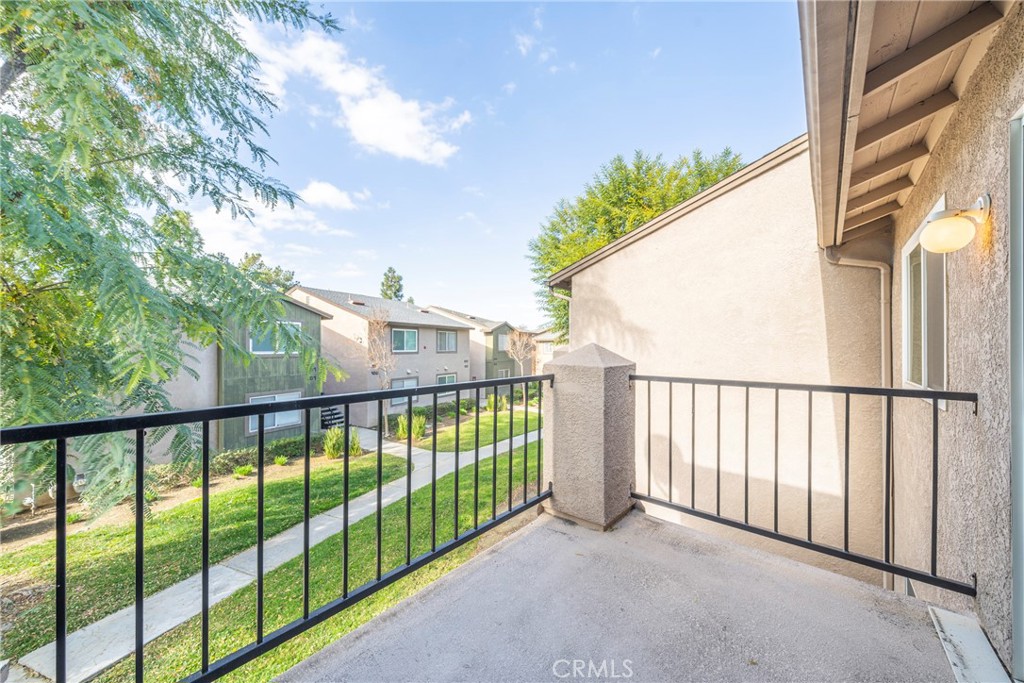 2608 avenida del vista