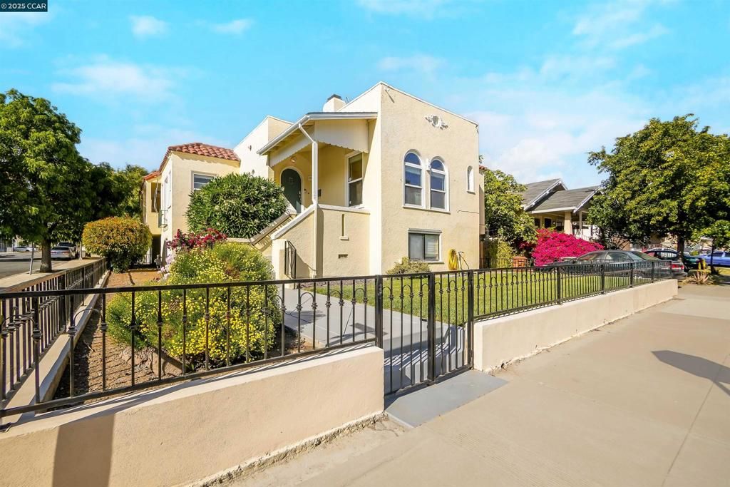 listing image 130724052056467093819