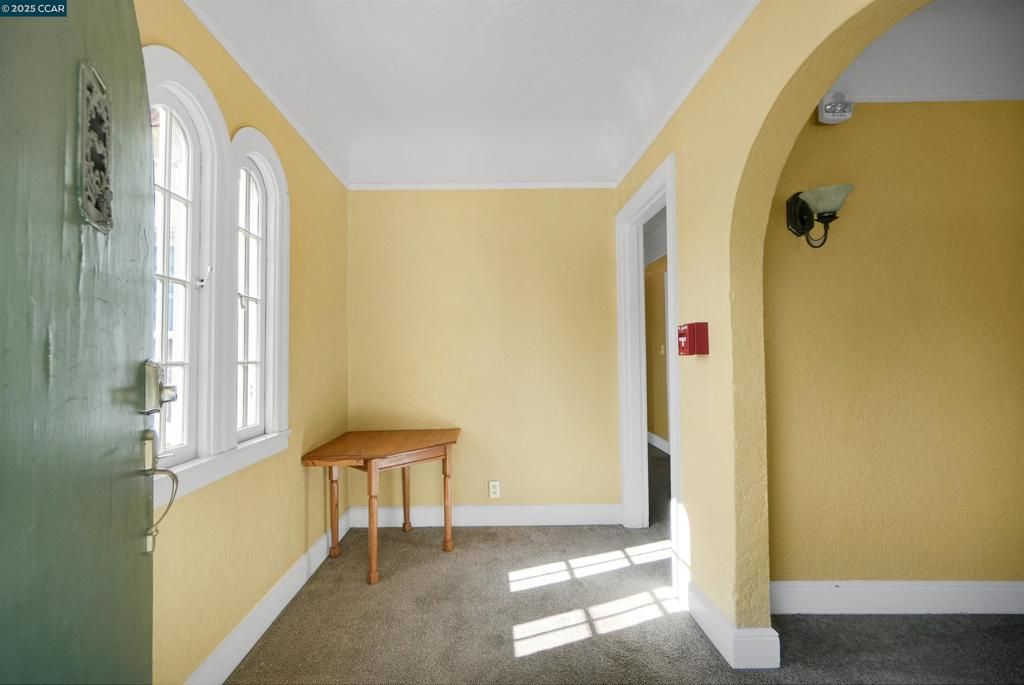listing image 130720960231812210253