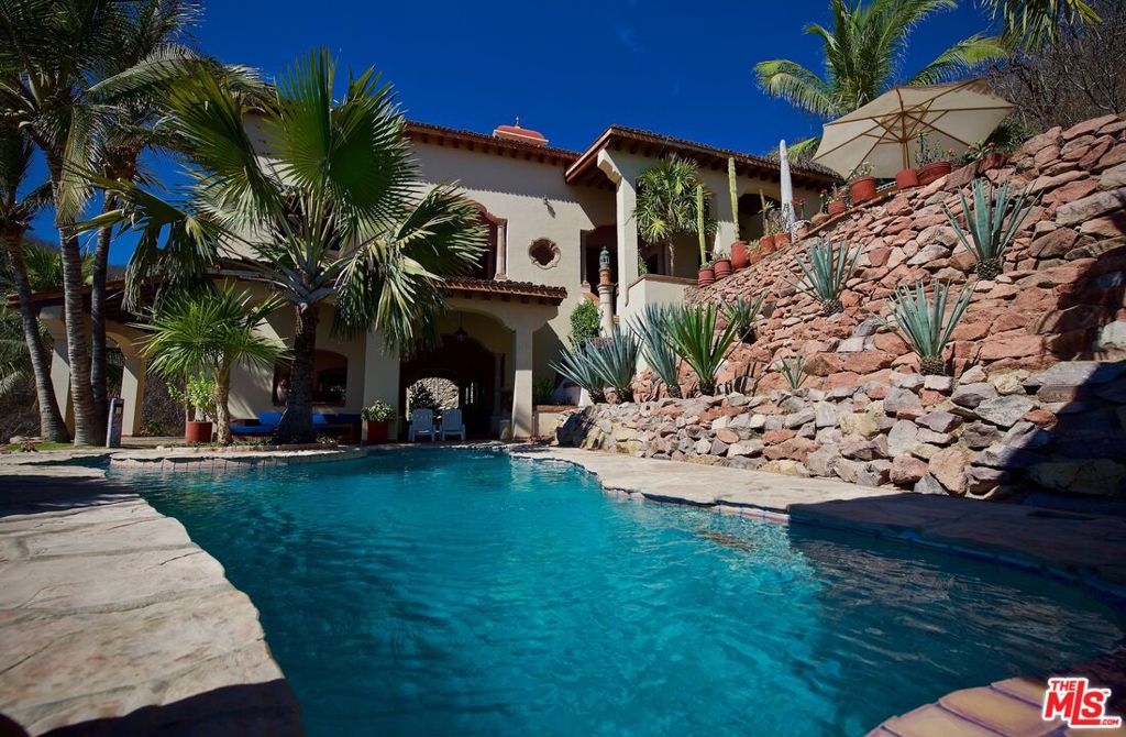 1 Villa Del Mar Avenue