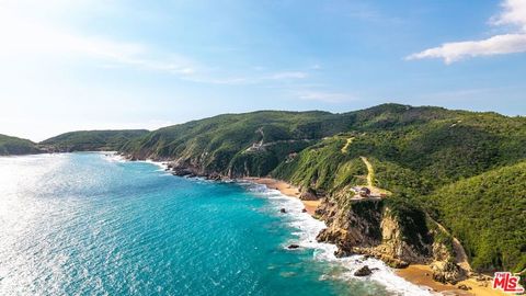 1 Villa Del Mar Avenue   